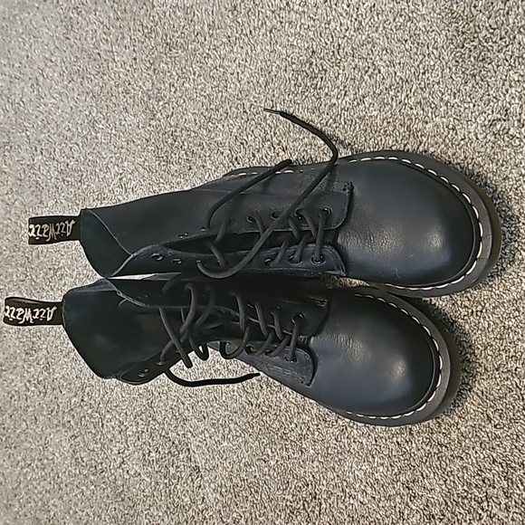 Dr Martens Black 1460 Women's Virginia Leather Boots Size Womens 7 - Picture 2 of 7